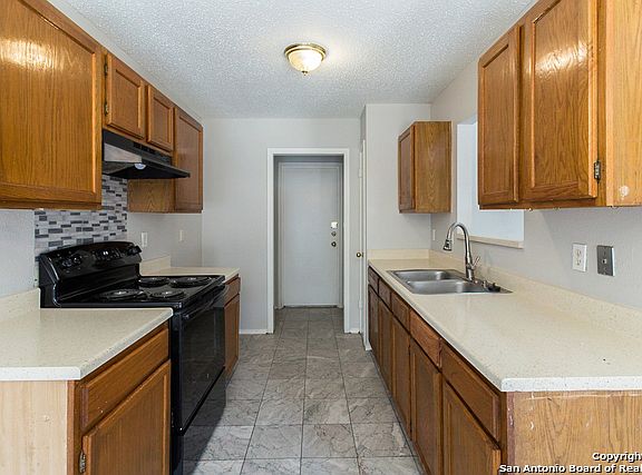 4th image of 7327 Walla Walla Dr