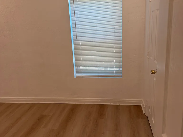 1746 S Marvin Ave — Photo 9