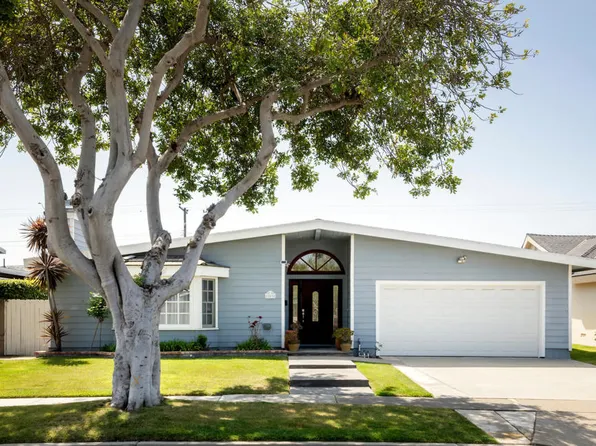 12091 Pine St, Los Alamitos, CA 90720