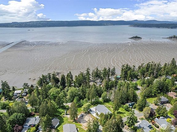 5th image of 726 Shelter Bay