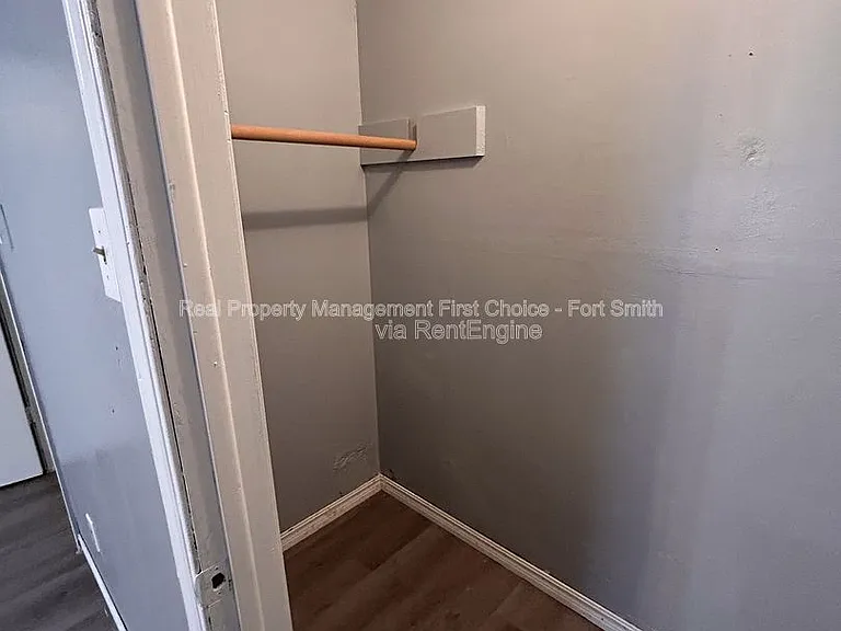 1010 S 19th St #4 — Photo 10