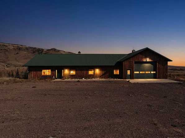 37 Ridge Rd, Centennial, WY 82055