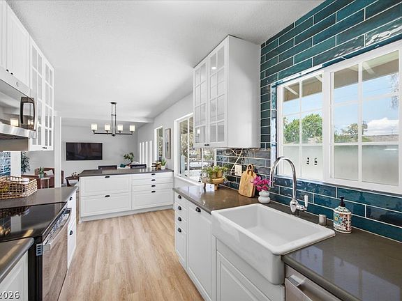 4th image of 3605 Apache Ln