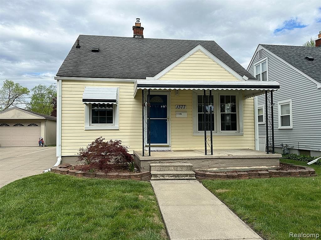 1377 Arbor Ave, Monroe, MI 48162 Zillow