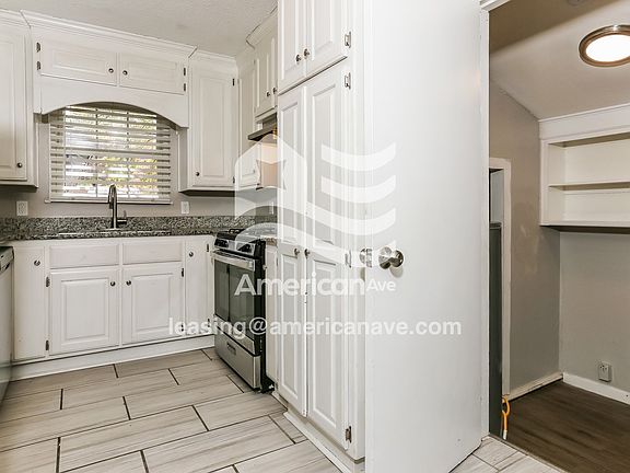 521801_004_wm_-_kitchen_13391437.jpg