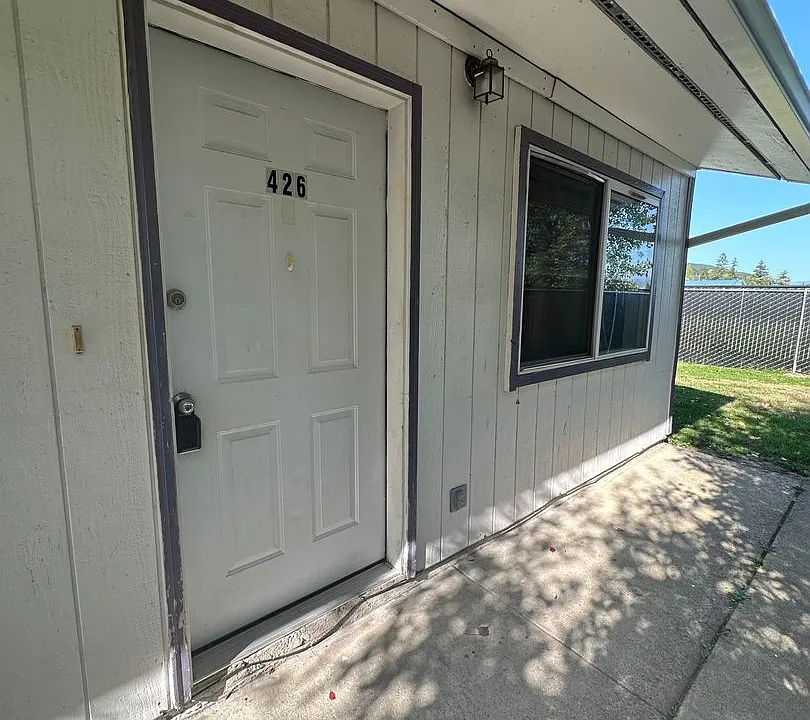 424 N Umatilla St