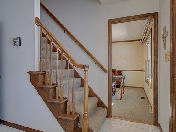 5th image of 6958 Windwood Dr