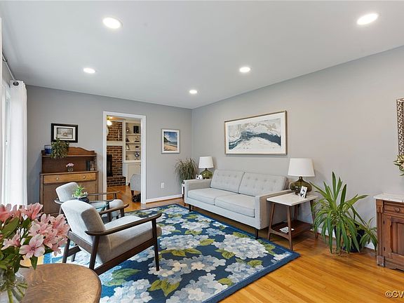 2nd image of 2214 Raymond Ave