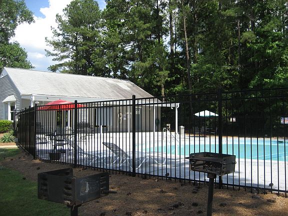 GRILLING AREA AT POOL
