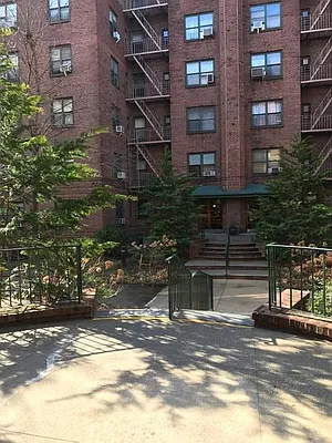 Sold by Keller Williams Realty Landmark | media 23