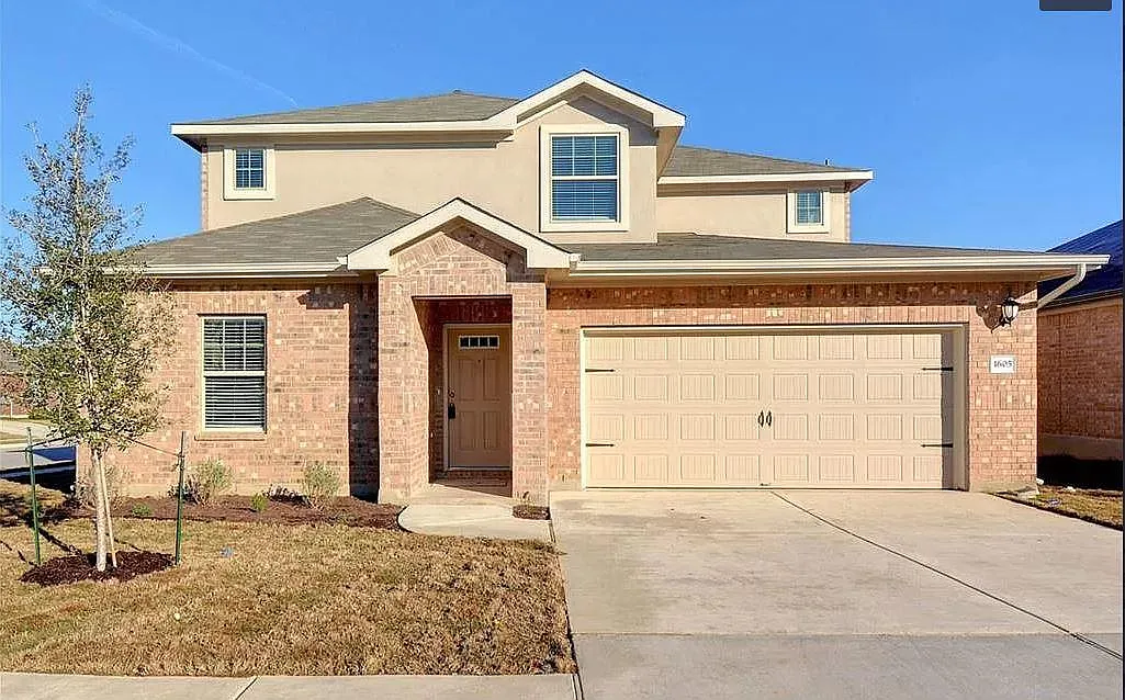 4 bed, 2674 sqft, $2,595 — Photo 1
