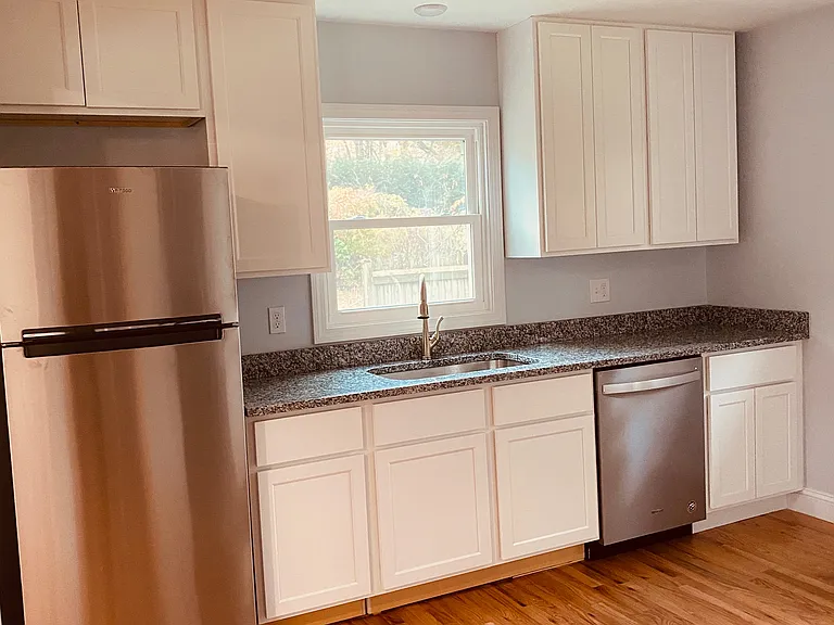 14 Forest Hills Dr — Photo 2
