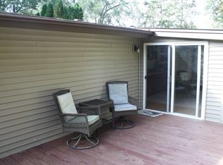 964 Bluff Rd, Hazel Green, WI 53811