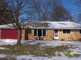2466 Yellowstone St, Saginaw, MI 48603