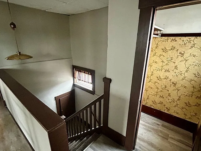 283 W Main Street — Photo 3