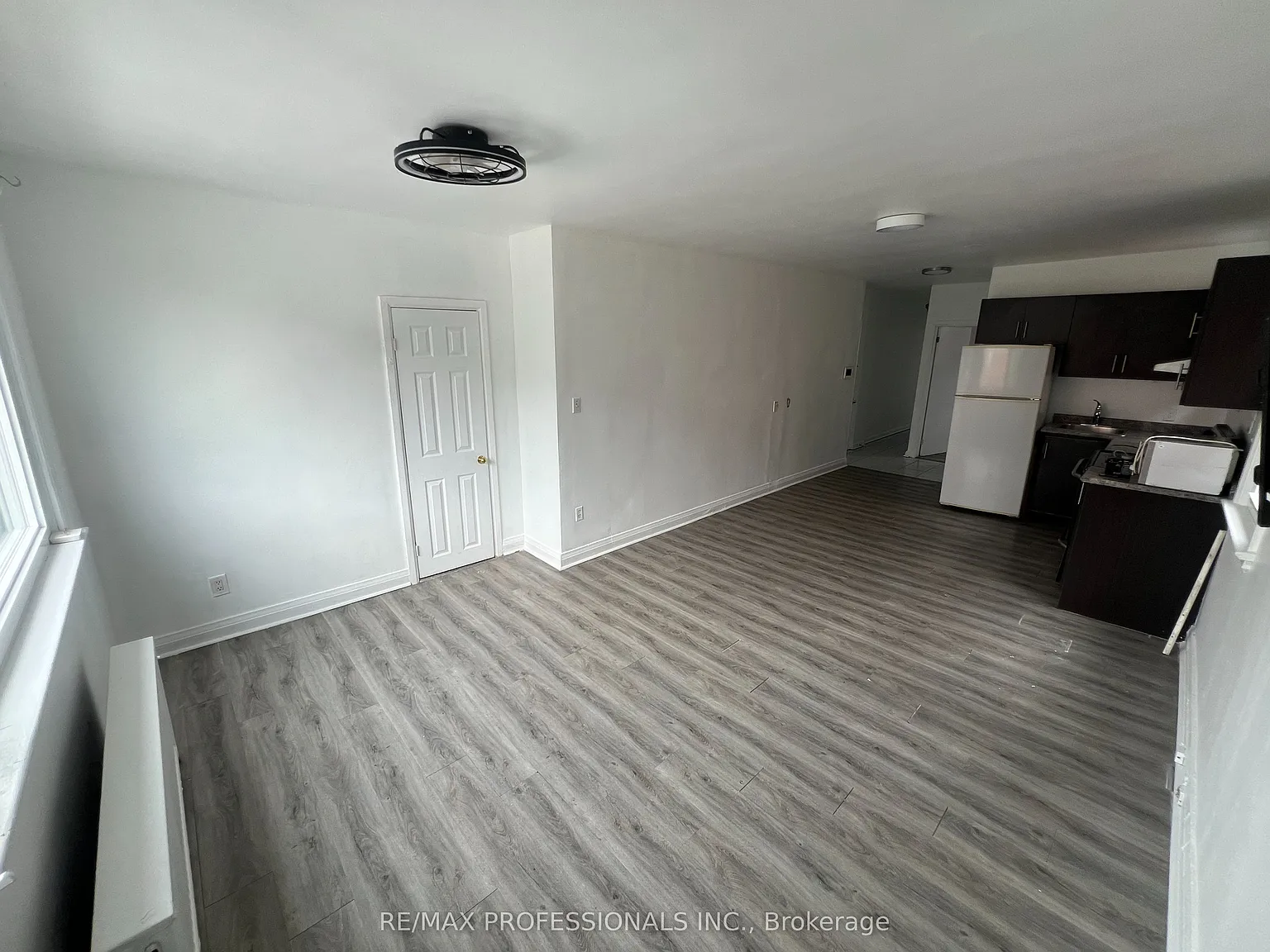 2 bed, $2,000 — Photo 4