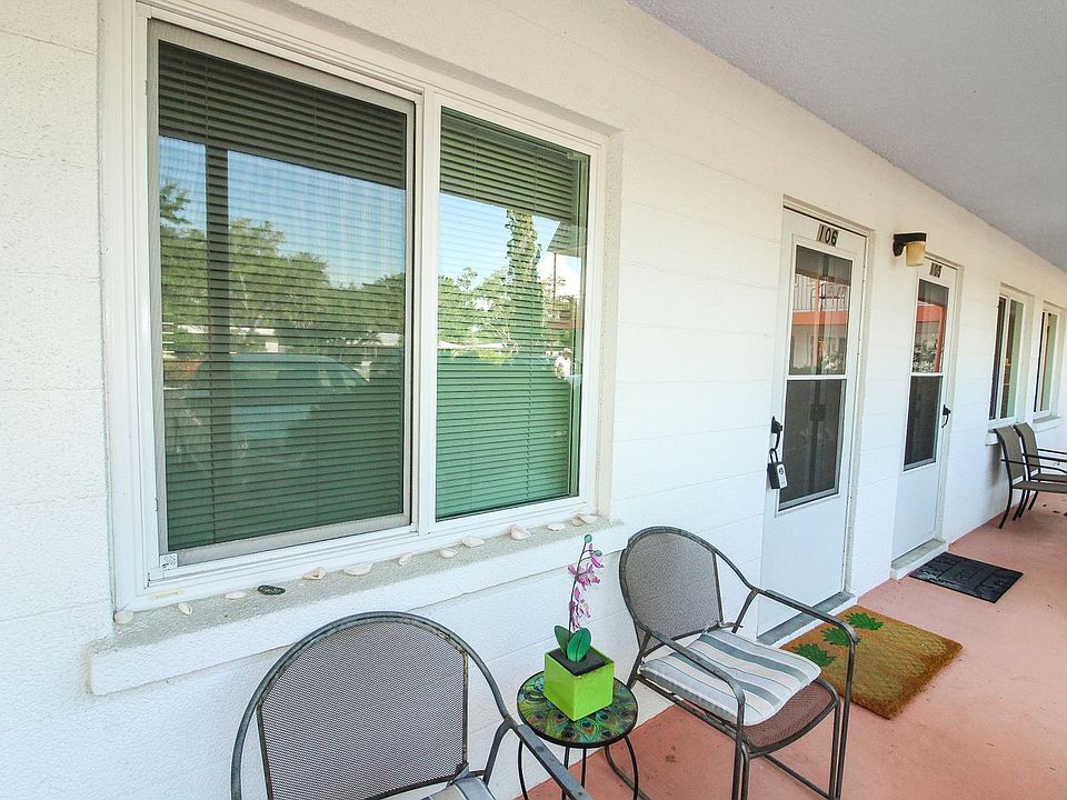 1st image of 220 Park Blvd N APT 106