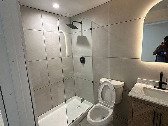 2nd image of 2917-21 W 24th Blvd #2919-1B