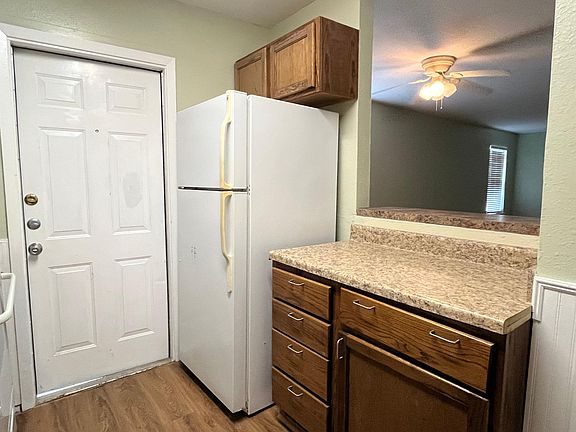 5th image of 1408 Moore Ave #A