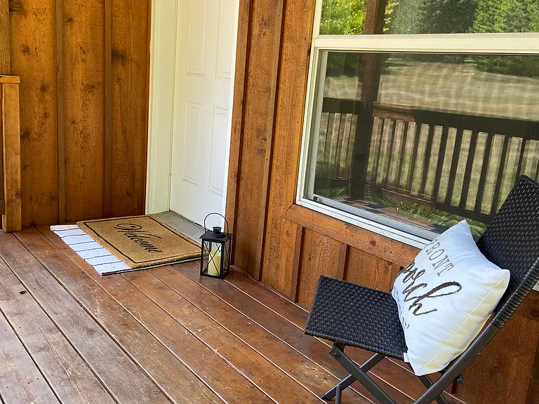 Entrance porch