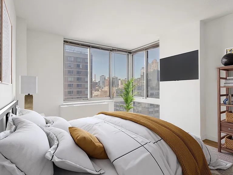 260 W 54th St #14C — Photo 2
