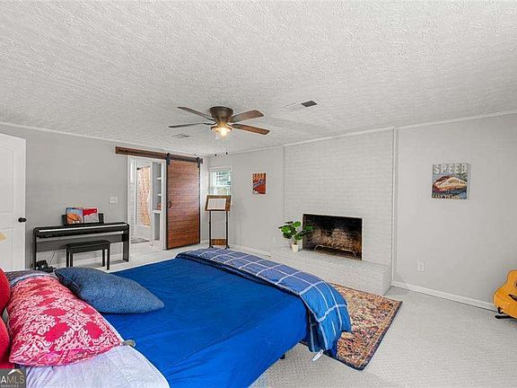 4th image of 2268 Shamrock Dr