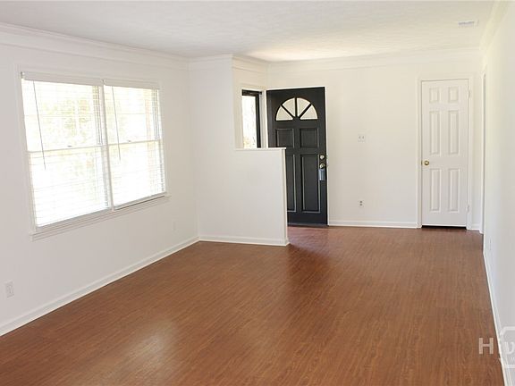 4th image of 108 Wales Court