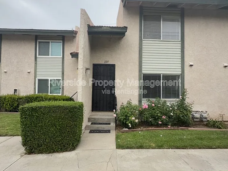2255 Cahuilla St #105 — Photo 2