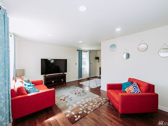 2nd image of 31615 118th Pl SE