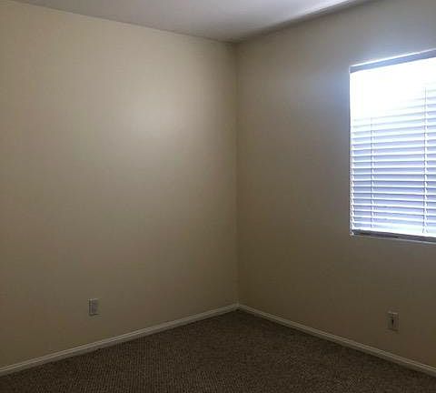 5th image of 669 Los Vientos Dr