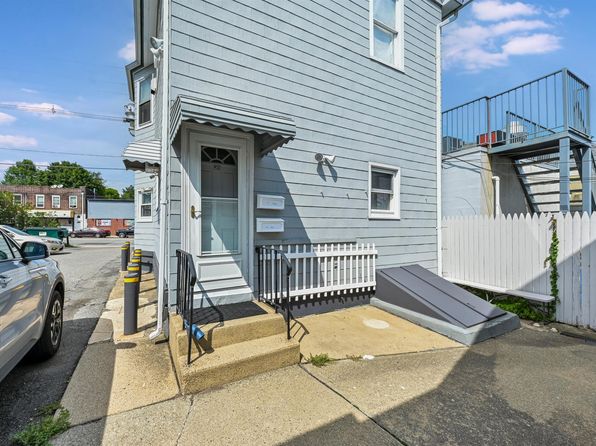 250 Degraw Ave #2R
