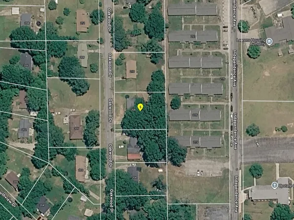 208 Oakwood Dr, Laurens, SC 29360