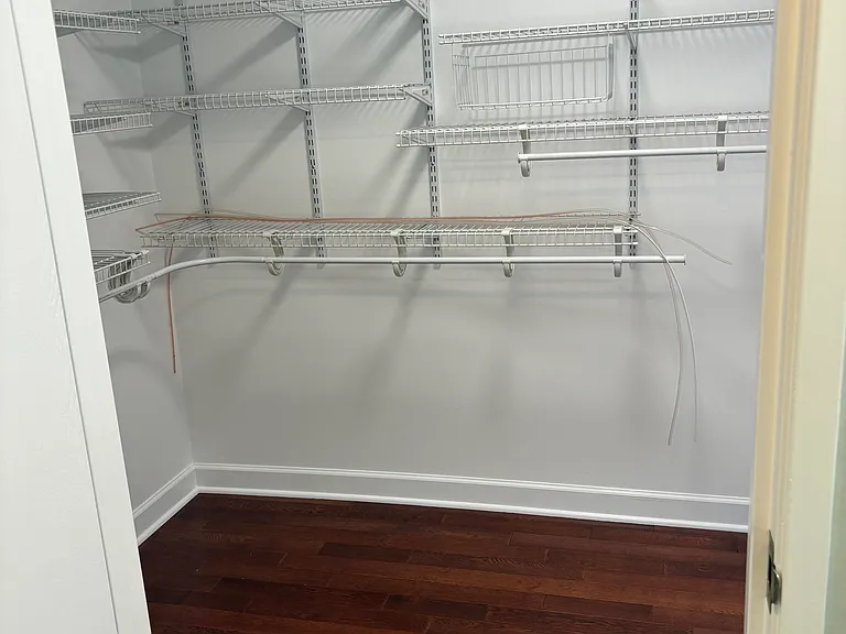 560 Vine Ave #203 — Photo 14
