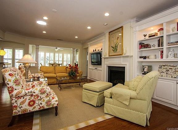 2nd image of 2225 Hartwell Ln