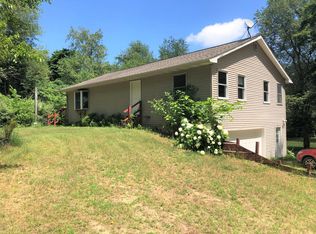 5920 Woodschool Rd, Freeport, MI 49325