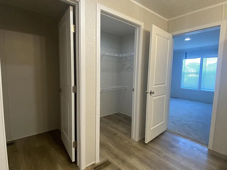 109 Mitchell Dr — Photo 8