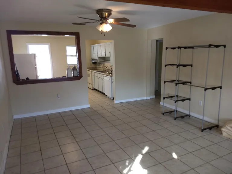 2048 Druid Rd E — Photo 7