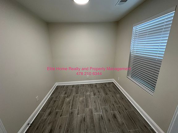 2nd image of 4357 Capitol Ave