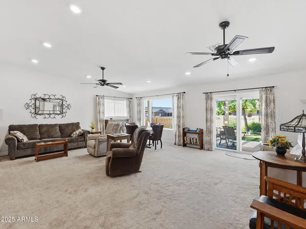 2636 S HONEYSUCKLE Circle, Mesa, AZ 85209