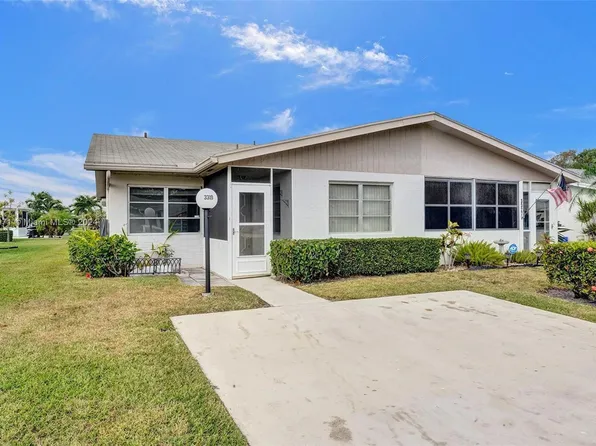 3319 Americo Dr, West Palm Beach, FL 33417