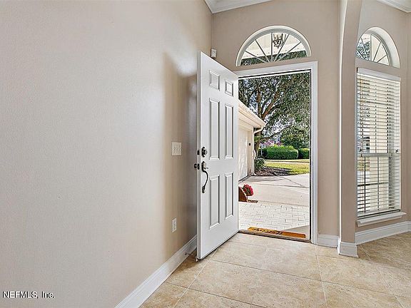 5th image of 4004 Lavista Cir