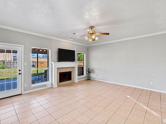 4th image of 4271 Hambledon Village Dr
