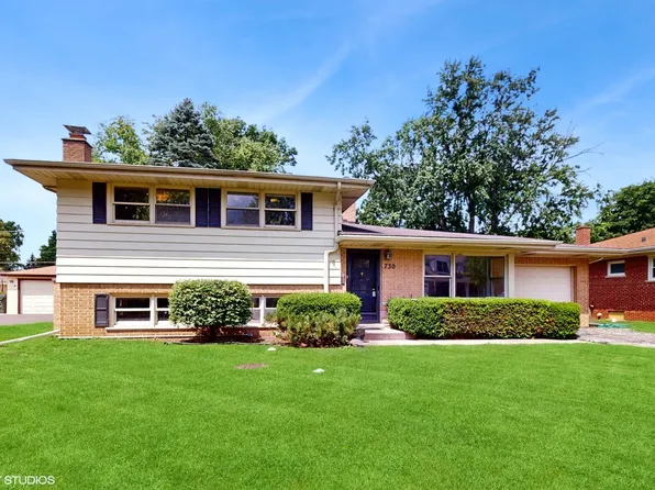 730 N Wilshire Ln, Arlington Heights, IL 60004