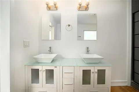 2 bed, 1303 sqft, $2,000 — Photo 4