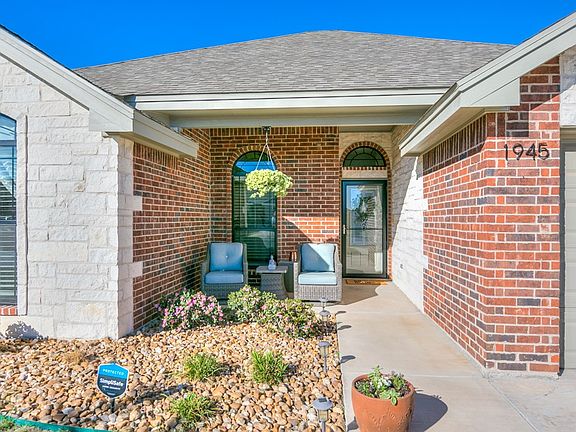 5th image of 1945 Chesney Ln
