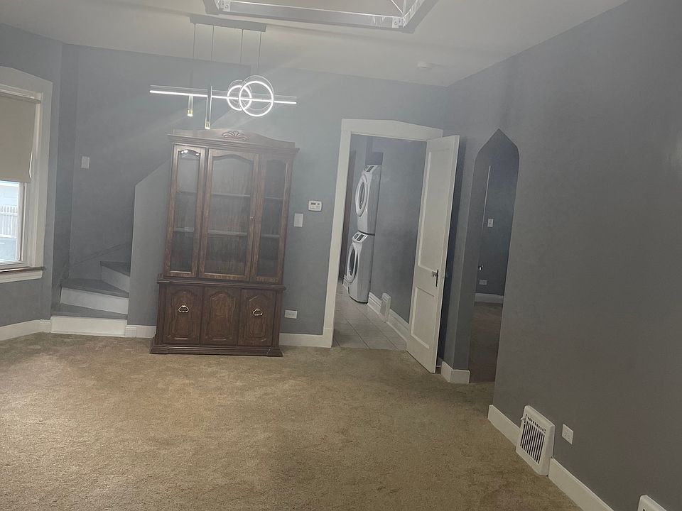 1st image of 5312 N Laramie Ave #1