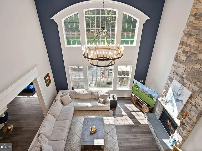 23297 Hastings Ridge Ct — Photo 5