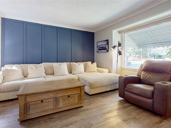 5th image of 1073 MCINTOSH STREET