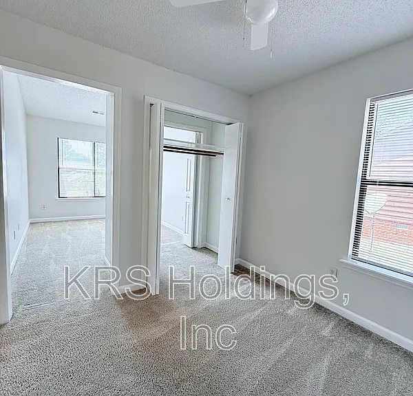 612 Kendall Dr — Photo 9