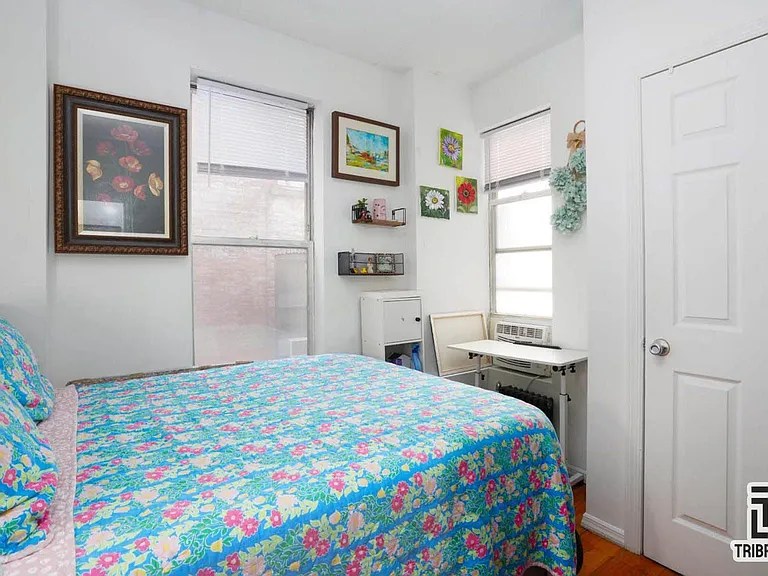 437 E 80th St #16 — Photo 2